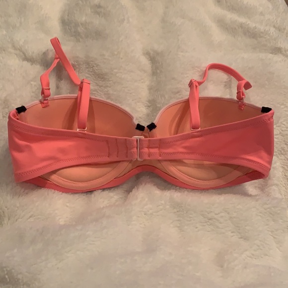 Victoria’s Secret “The Flirt Bandeau” - Picture 8 of 14